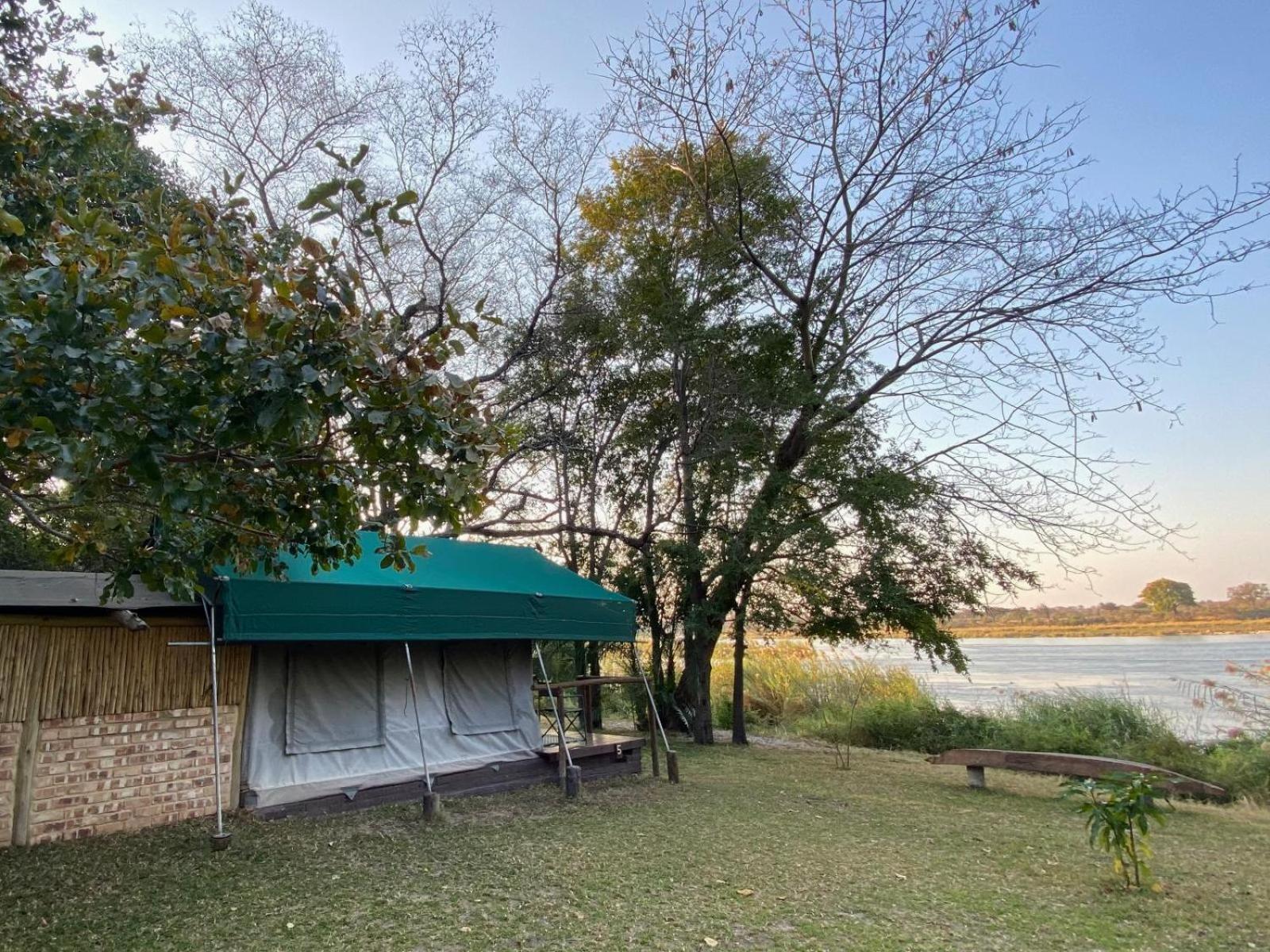 Ndhovu Safari Lodge Mahango Exterior photo