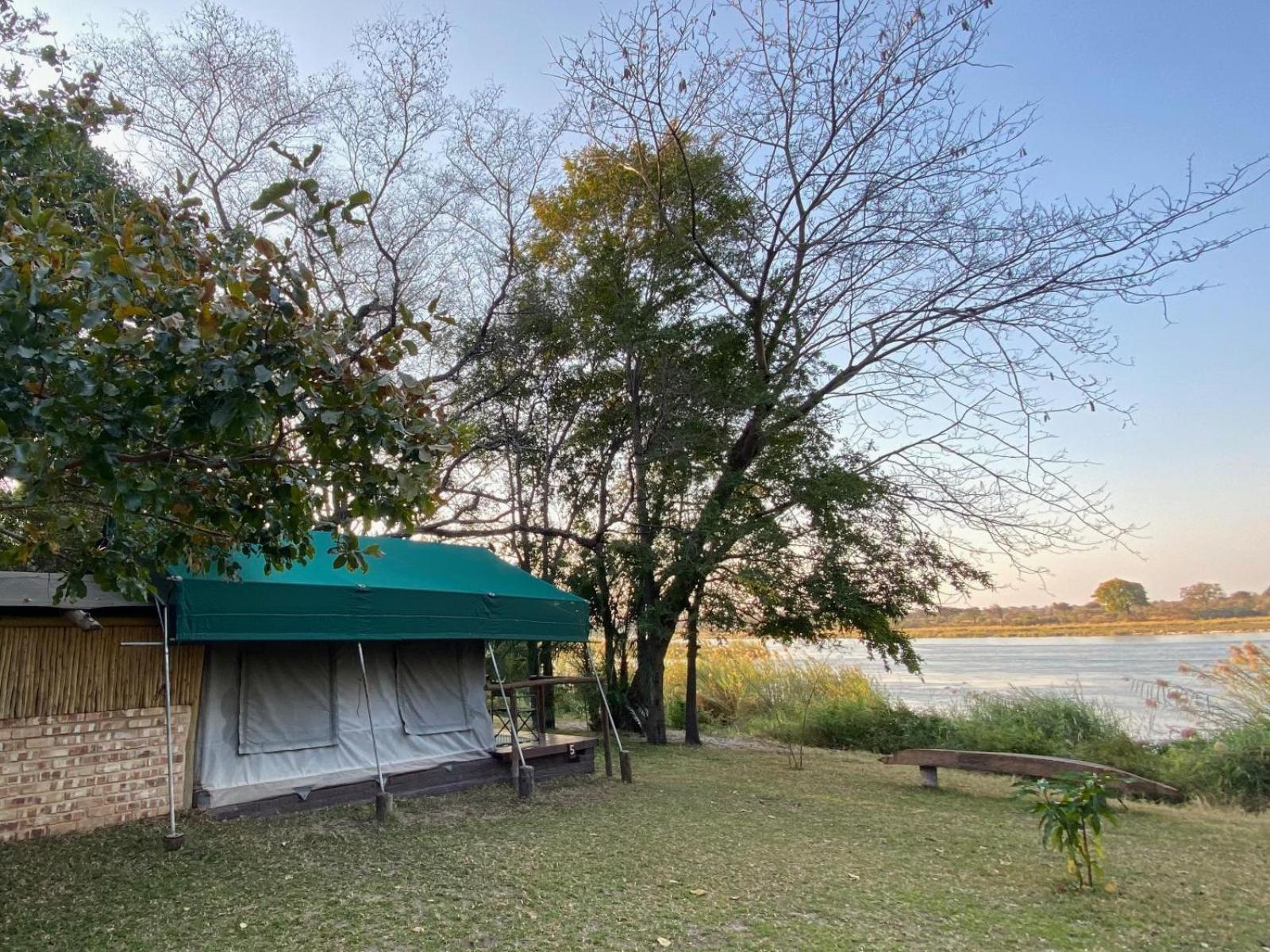 Ndhovu Safari Lodge Mahango Exterior photo